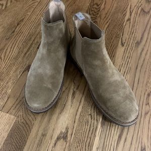 Astorflex bitflex chelsea boots tan suede very good condition 11 1/2
